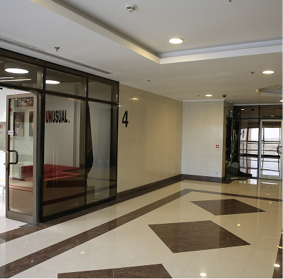 Rectangle 173.jpg (3)